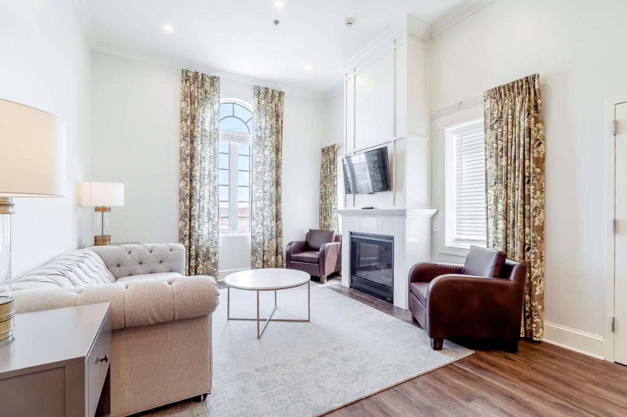 Chateau Renault Egg Harbor City Exterior foto